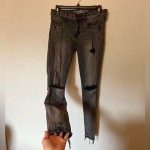 American Eagle Super Stretch Super Low Gray/Black Ripped Jegging